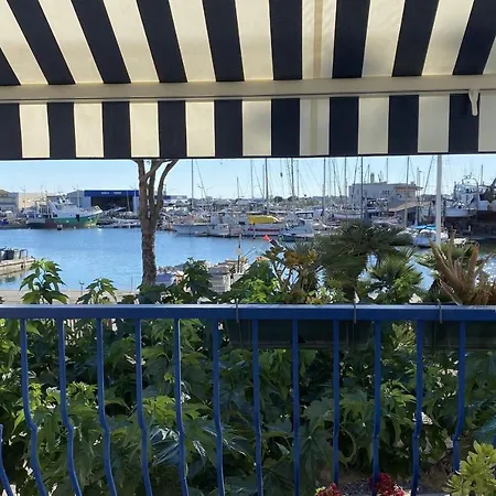 Large Cocoon With Magnificent View On The Port Daire *